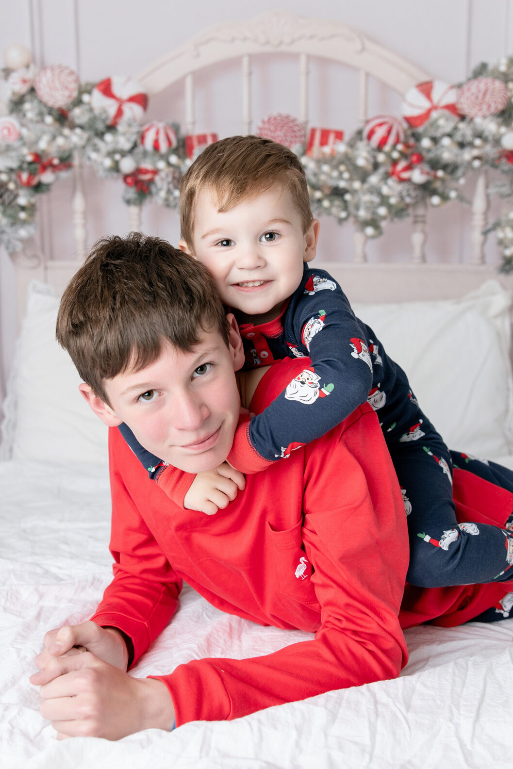 Jolly Jammies pajama sessions, a great Christmas in Savannah alternative to Santa pictures.