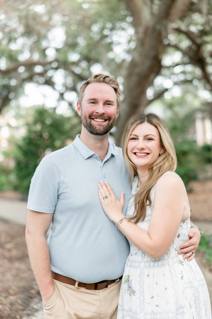 Outdoor couple portrait in Savannah, Georgia