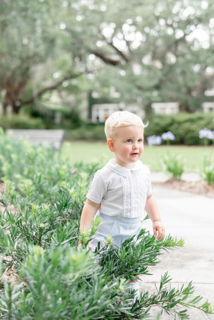 Child portrait in a historic Savannah park